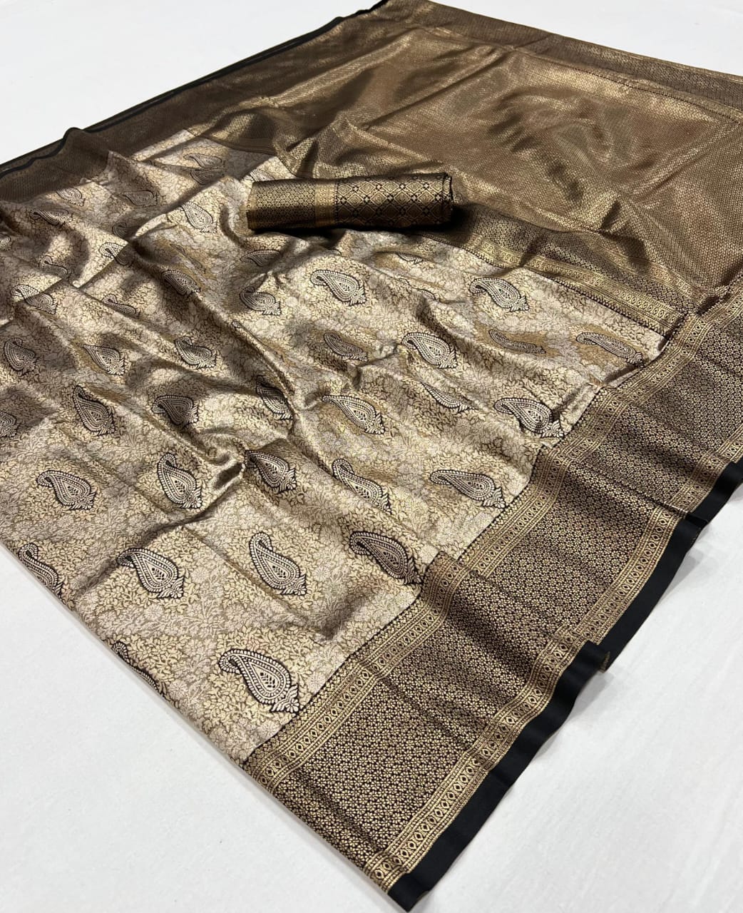 Bronze Gold Kanjeevaram Silk Saree | Rich Woven Silk Saree for Weddings & Festive Wear